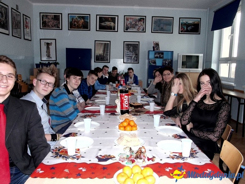 G 10 - Wigilie Klasowe i Wigilia dla nauczycieli i pracowników szkoły