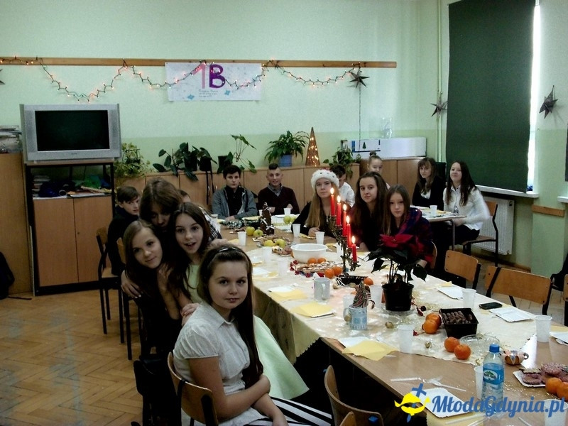 G 10 - Wigilie Klasowe i Wigilia dla nauczycieli i pracowników szkoły