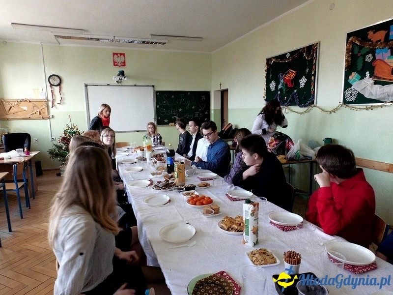 G 10 - Wigilie Klasowe i Wigilia dla nauczycieli i pracowników szkoły
