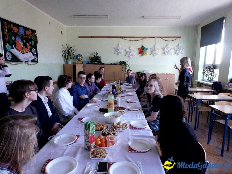 G 10 - Wigilie Klasowe i Wigilia dla nauczycieli i pracowników szkoły