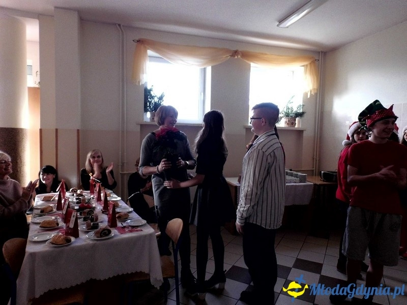 G 10 - Wigilie Klasowe i Wigilia dla nauczycieli i pracowników szkoły