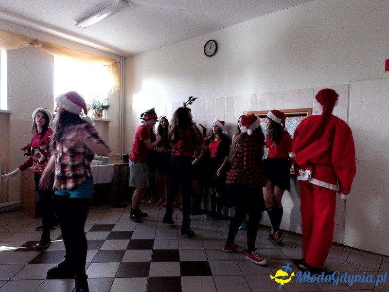 G 10 - Wigilie Klasowe i Wigilia dla nauczycieli i pracowników szkoły