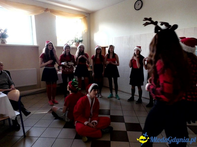 G 10 - Wigilie Klasowe i Wigilia dla nauczycieli i pracowników szkoły