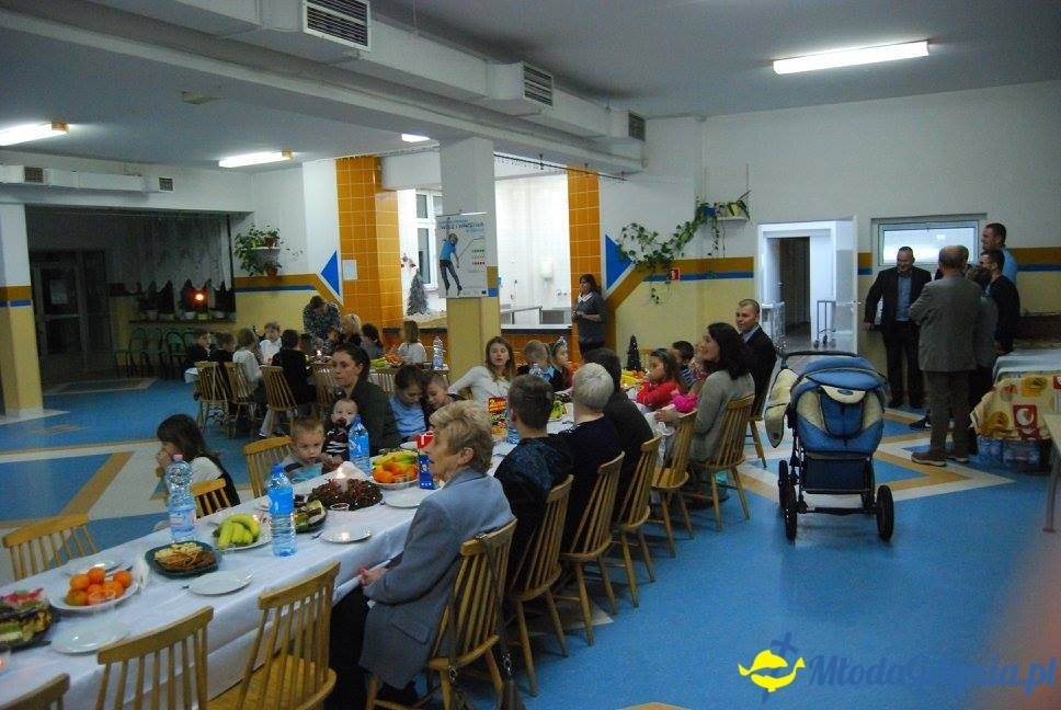 Spotkanie wigilijne mieszkańców dzielnicy Dąbrowa