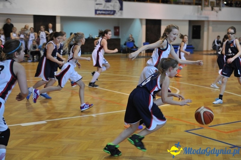 Turniej Mikołajkowy U-12 Kobiet