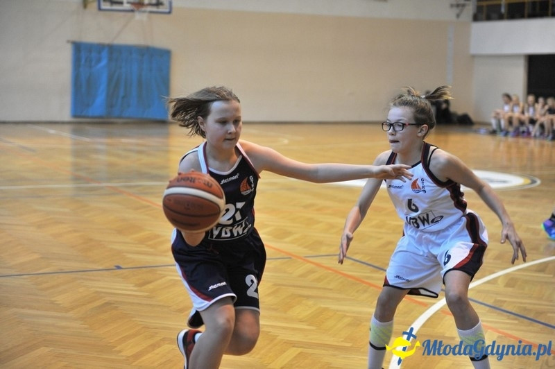 Turniej Mikołajkowy U-12 Kobiet