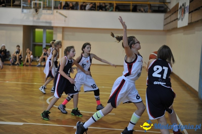 Turniej Mikołajkowy U-12 Kobiet