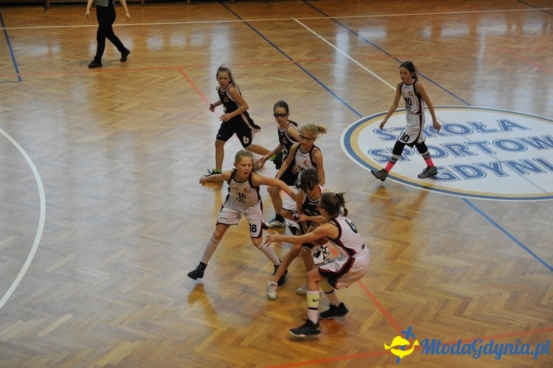 Turniej Mikołajkowy U-12 Kobiet