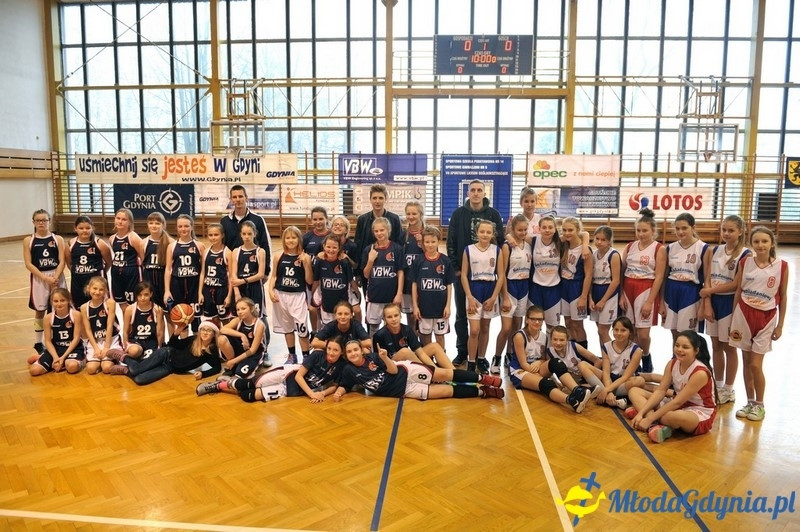 Turniej Mikołajkowy U-12 Kobiet