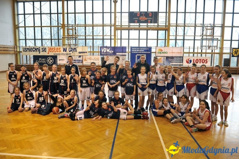 Turniej Mikołajkowy U-12 Kobiet