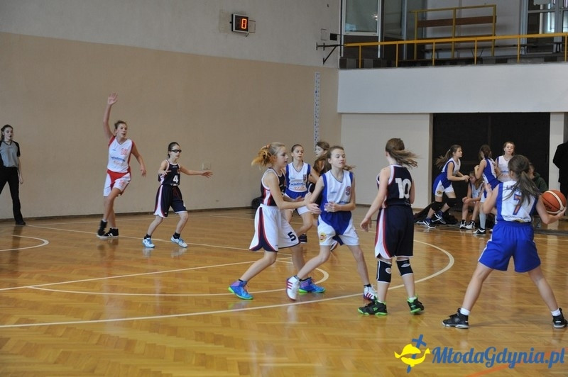 Turniej Mikołajkowy U-12 Kobiet