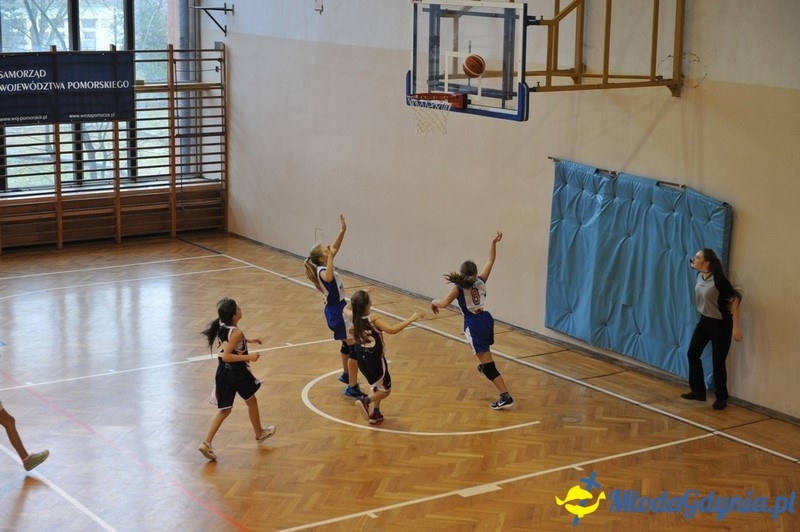 Turniej Mikołajkowy U-12 Kobiet