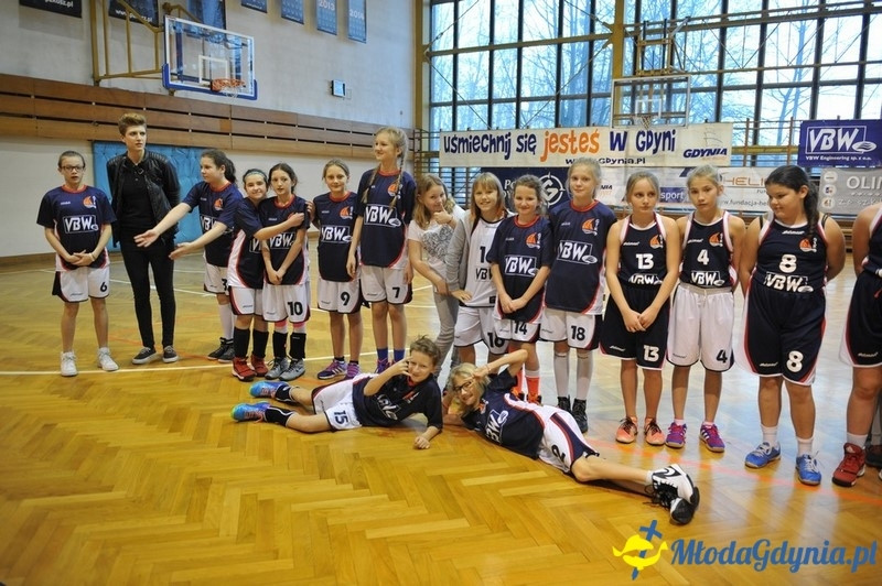 Turniej Mikołajkowy U-12 Kobiet