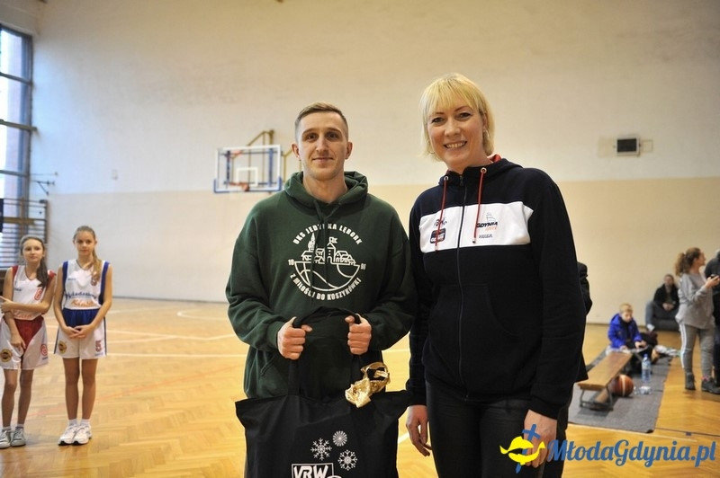 Turniej Mikołajkowy U-12 Kobiet