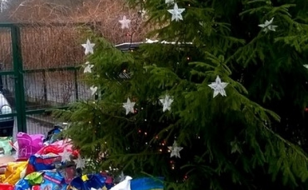 ŁAJBA - W dzień Wigilii - idziemy z darami do Ciapkowa