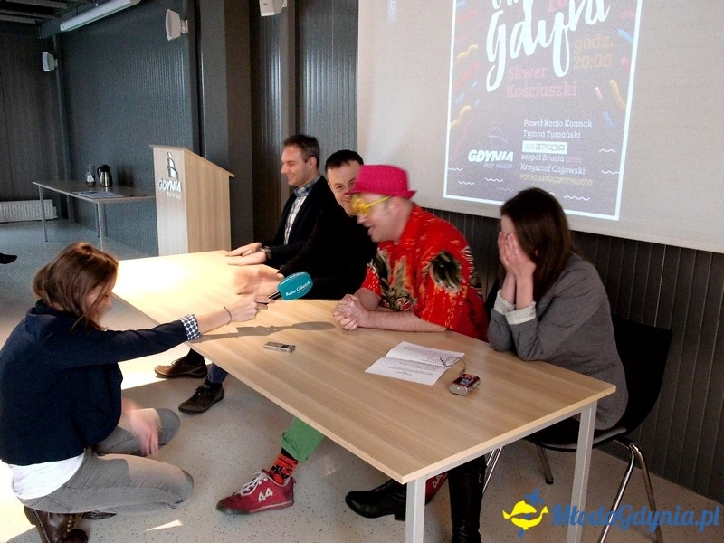 Konferencja prasowa poświęcona przygotowaniom do gdyńskiego Sylwestra.