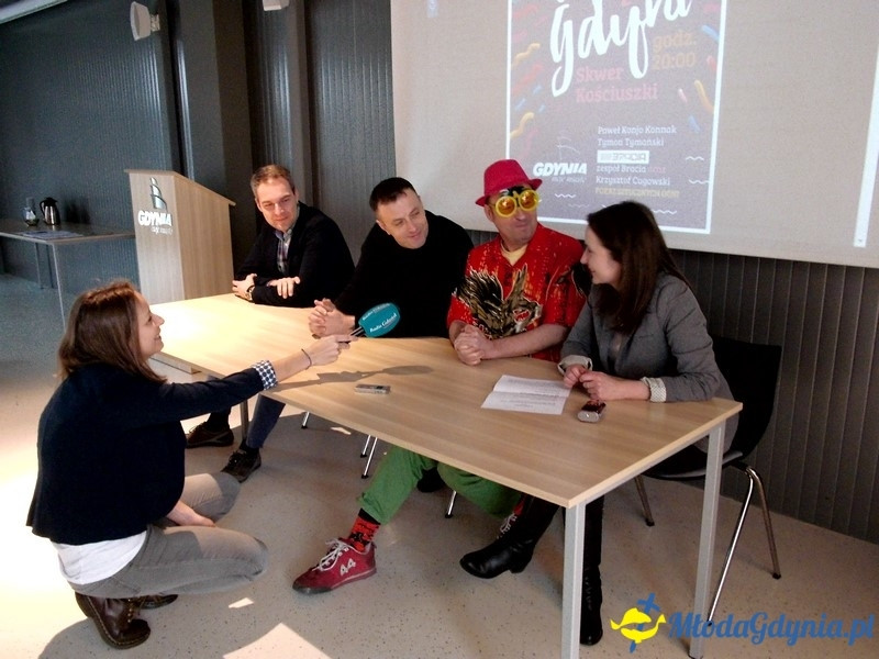 Konferencja prasowa poświęcona przygotowaniom do gdyńskiego Sylwestra.