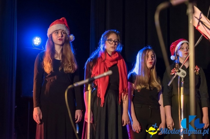 Mała Gdyńska Filharmonia - Świąteczna gwiazdka na wiele głosów