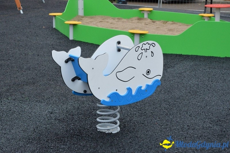 Plac zabaw na Dąbrowie