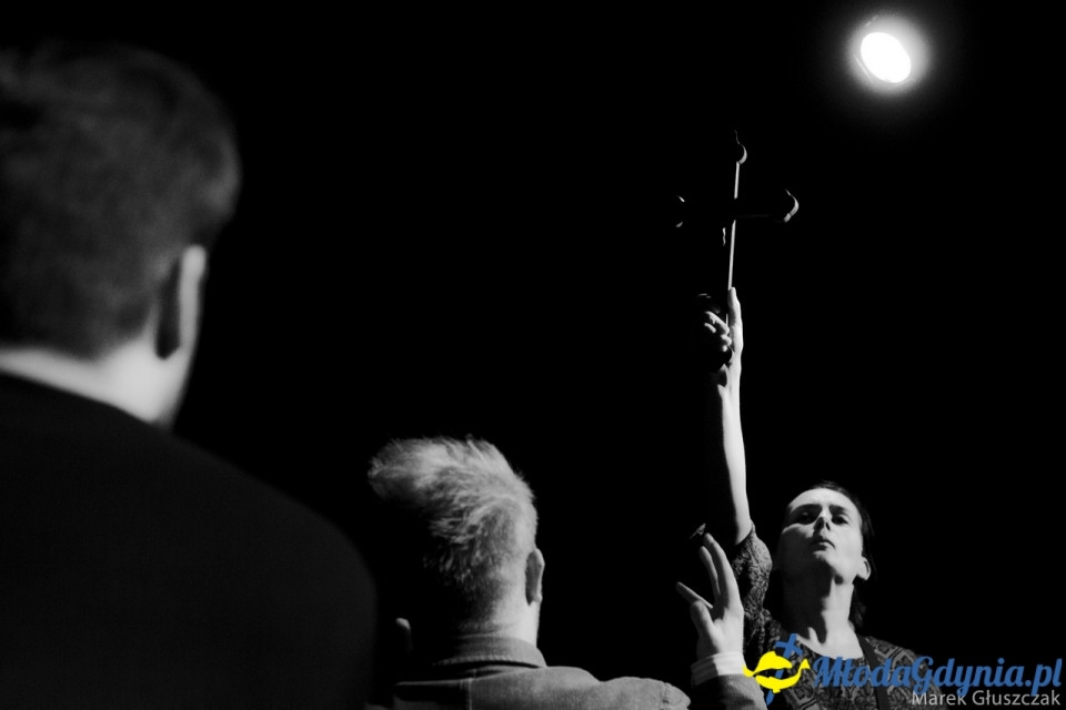 Pomiędzy wg Ślubu Witolda Gombrowicza