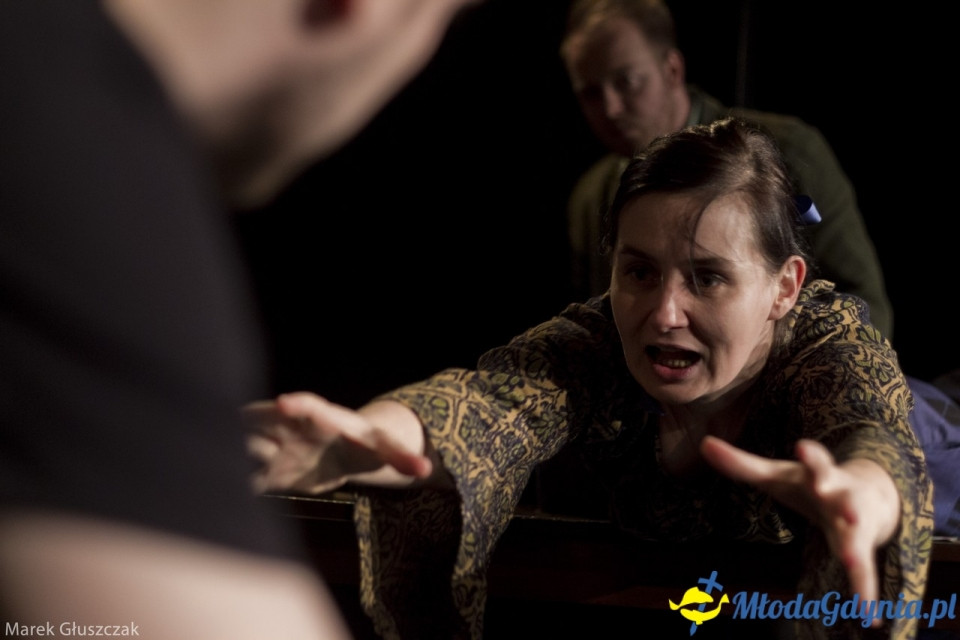 Pomiędzy wg Ślubu Witolda Gombrowicza