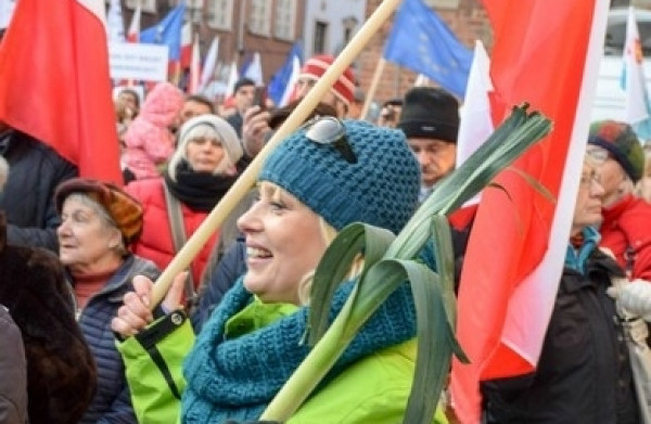 Wolne media - Demonstracja w obronie mediów publicznych
