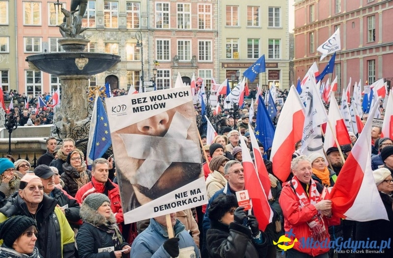 Wolne media - Demonstracja w obronie mediów publicznych