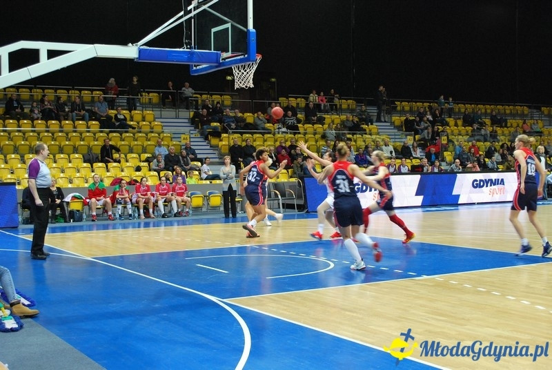Basket Gdynia - Olimpia Grodno 09.01.16 (II)