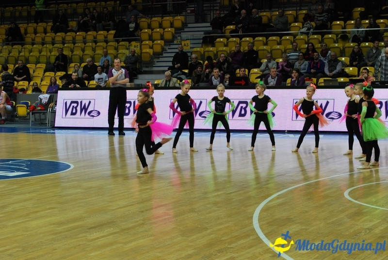 Basket Gdynia - Olimpia Grodno 09.01.16 (II)