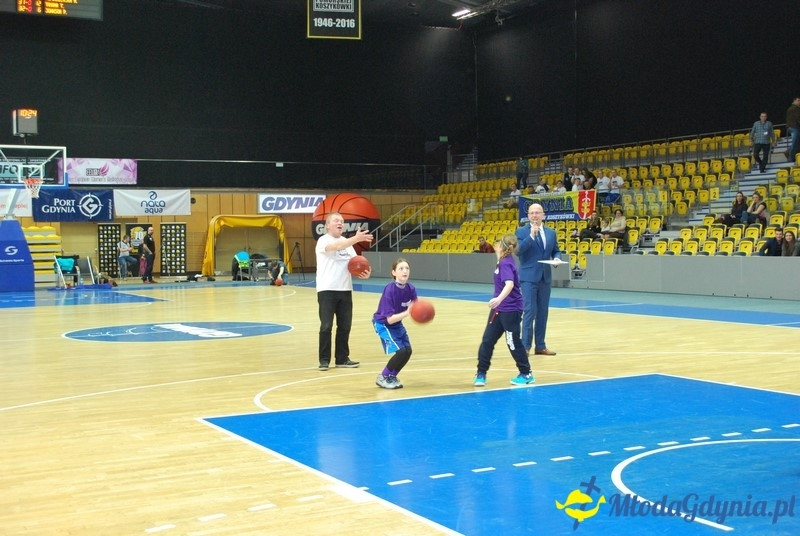 Basket Gdynia - Olimpia Grodno 09.01.16 (II)