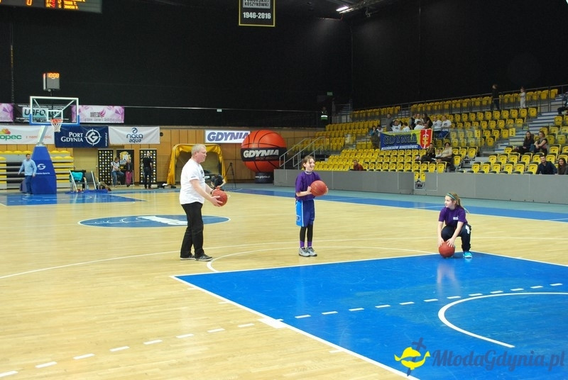 Basket Gdynia - Olimpia Grodno 09.01.16 (II)