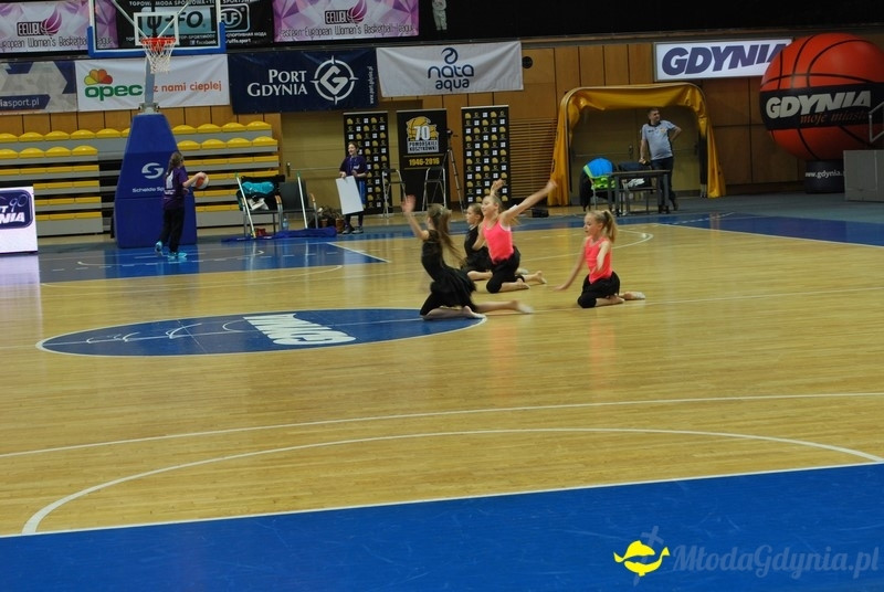 Basket Gdynia - Olimpia Grodno 09.01.16 (II)
