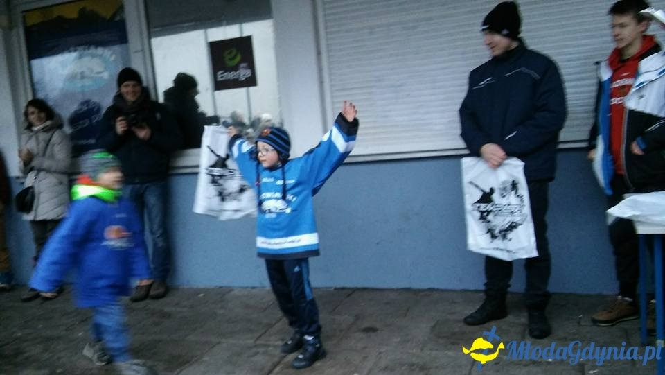 VI Nieoficjalne Mistrzostwa Pomorza w Mini Hokeju - Niedźwiadki na drugim miejscu