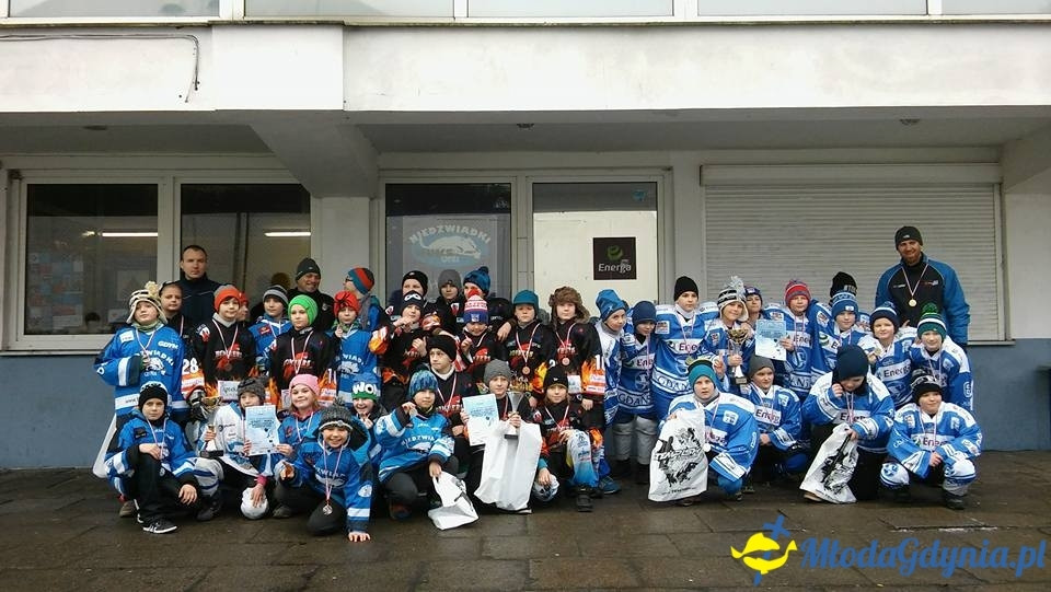 VI Nieoficjalne Mistrzostwa Pomorza w Mini Hokeju - Niedźwiadki na drugim miejscu