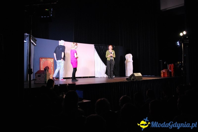 Od Grecji do graffiti - przedstawienie w sali portu