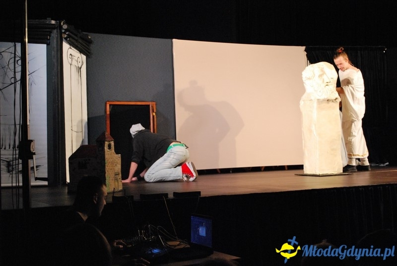 Od Grecji do graffiti - przedstawienie w sali portu