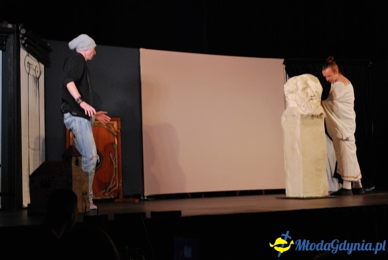 Od Grecji do graffiti - przedstawienie w sali portu