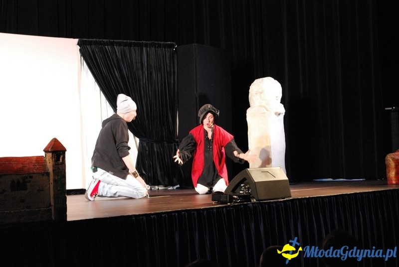 Od Grecji do graffiti - przedstawienie w sali portu