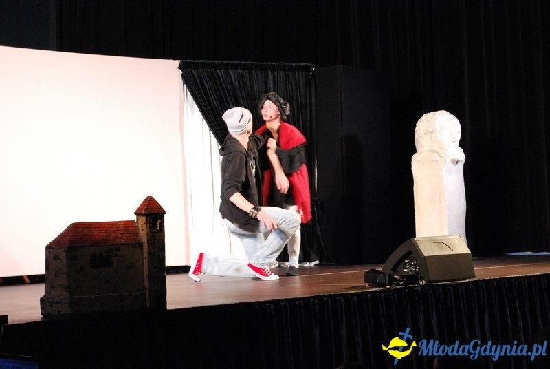 Od Grecji do graffiti - przedstawienie w sali portu