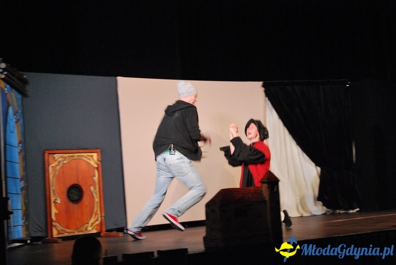 Od Grecji do graffiti - przedstawienie w sali portu