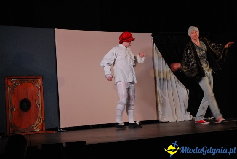 Od Grecji do graffiti - przedstawienie w sali portu