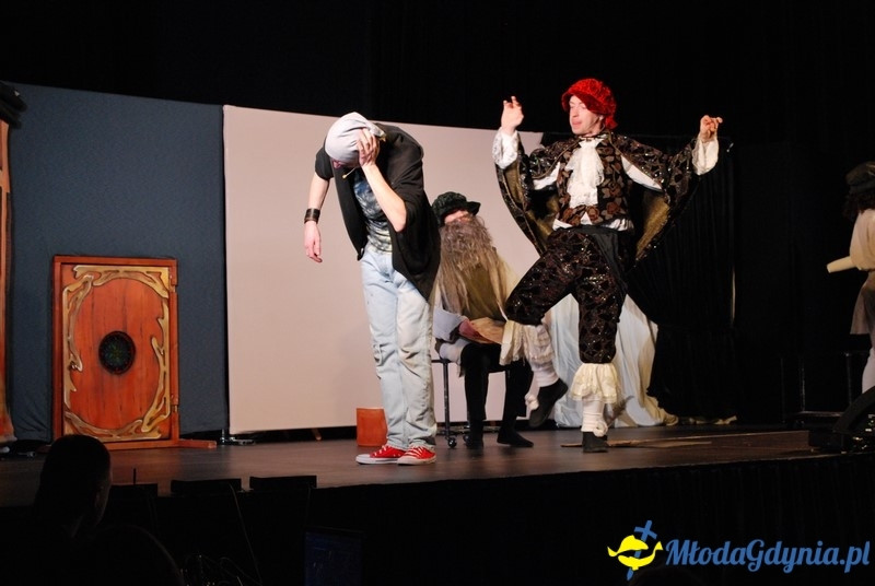 Od Grecji do graffiti - przedstawienie w sali portu