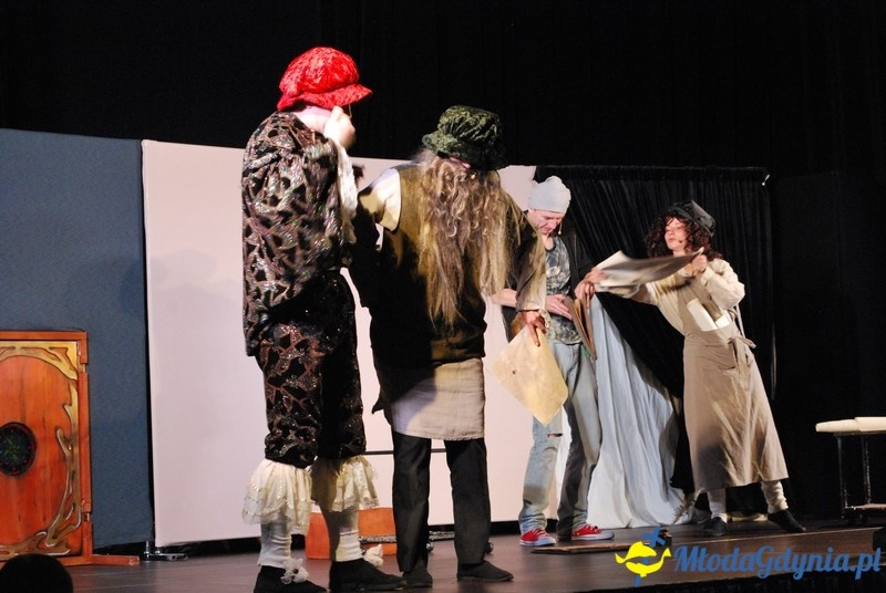 Od Grecji do graffiti - przedstawienie w sali portu