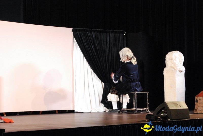 Od Grecji do graffiti - przedstawienie w sali portu