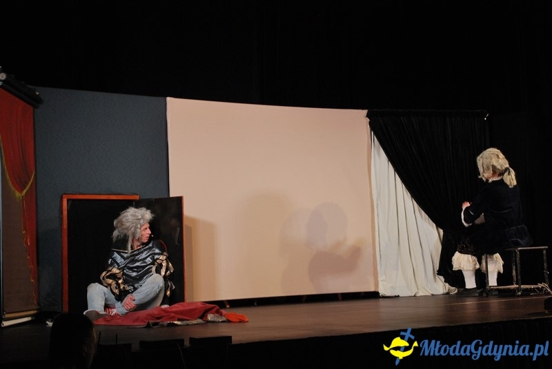 Od Grecji do graffiti - przedstawienie w sali portu