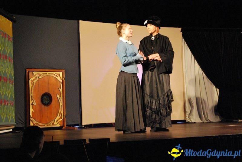 Od Grecji do graffiti - przedstawienie w sali portu