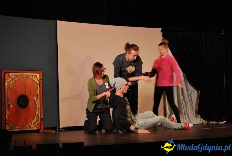 Od Grecji do graffiti - przedstawienie w sali portu