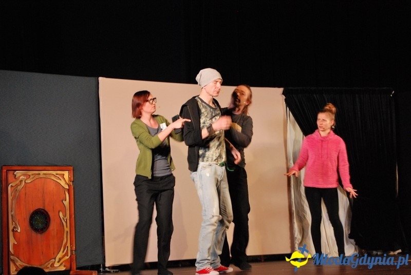 Od Grecji do graffiti - przedstawienie w sali portu