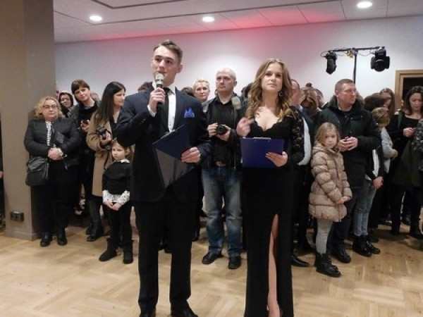 Studniówka II LO im. Adama Mickiewicza w Gdyni ( II )