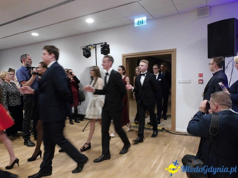 Studniówka II LO im. Adama Mickiewicza w Gdyni ( II )